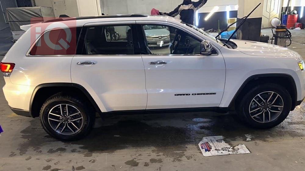 جيب جراند شيروكي